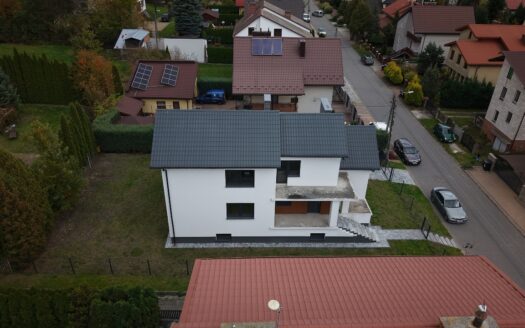 🏡 Dom z potencjałem do własnego wykończenia przy ul. Asnyka | Kraśnik Fabryczny