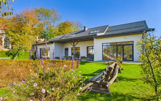 🌅 Nowy dom z biznesem nad Zalewem Zemborzyckim | ROI 14% zysku!